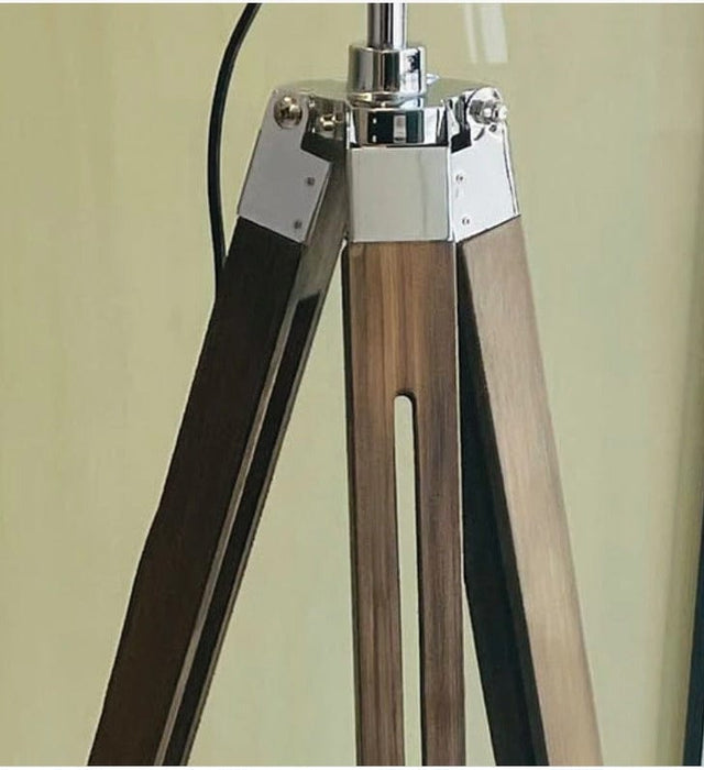 Wooden nautical tripod lamp - ksa.mafeemushkil